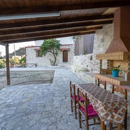 Villa Tzaniana Apomarma Esterno foto