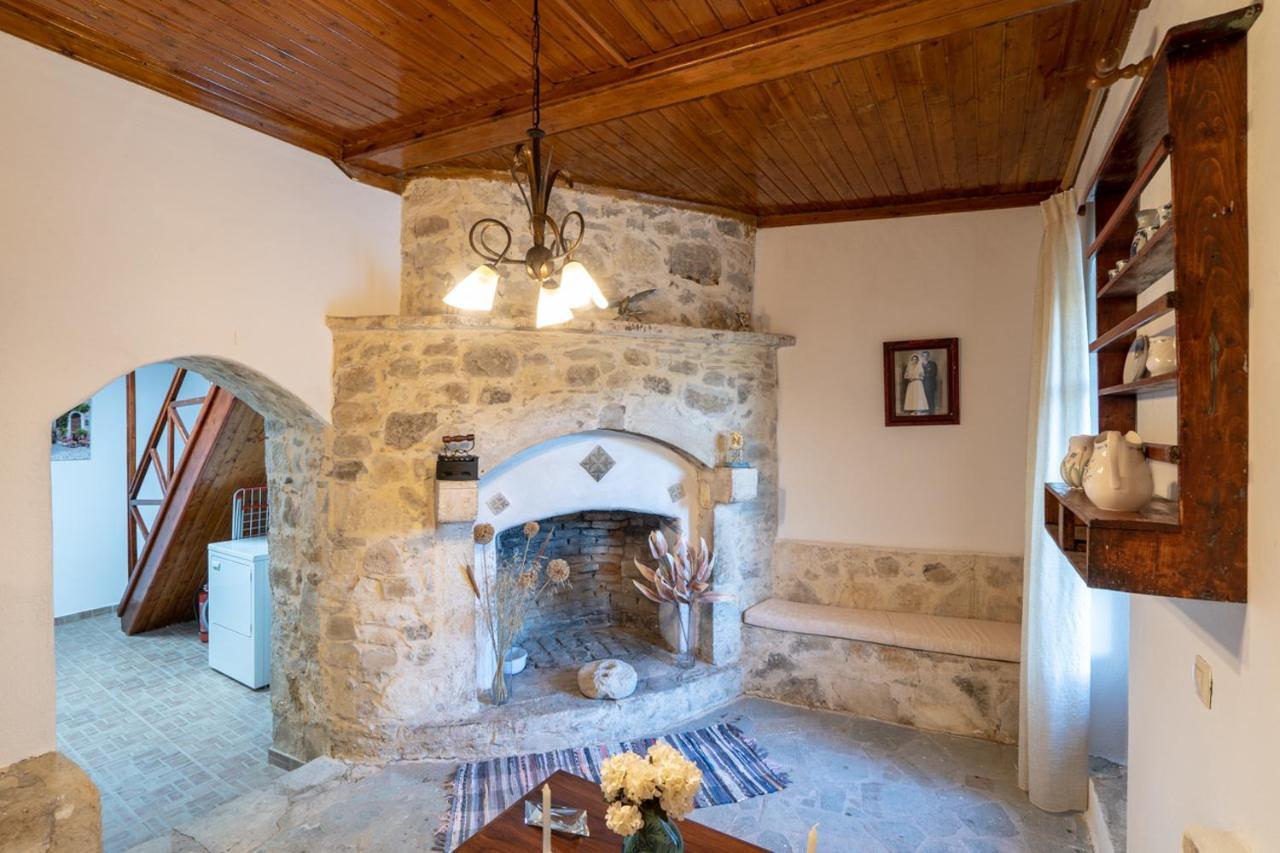 Villa Tzaniana Apomarma Esterno foto