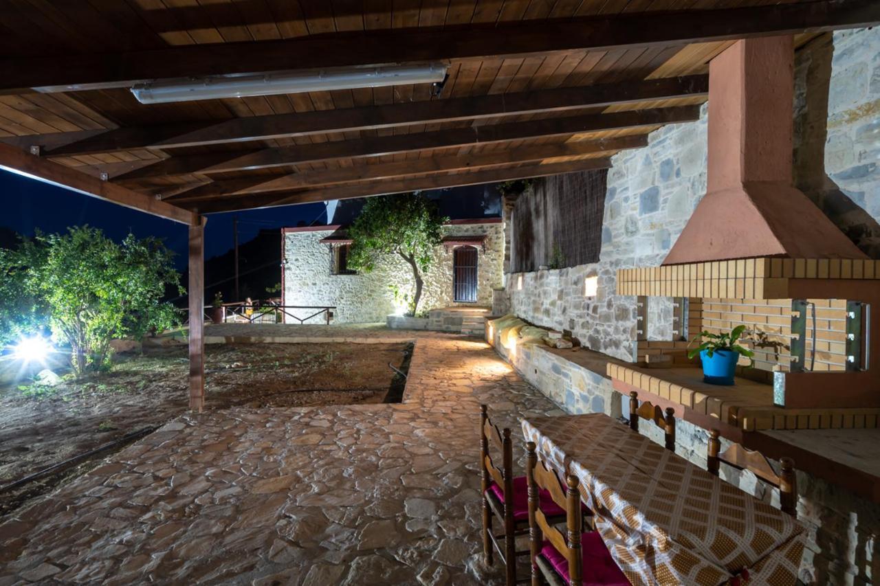 Villa Tzaniana Apomarma Esterno foto